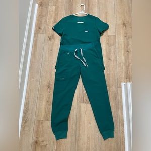 xxs petite (for length) FIGS Scrubs